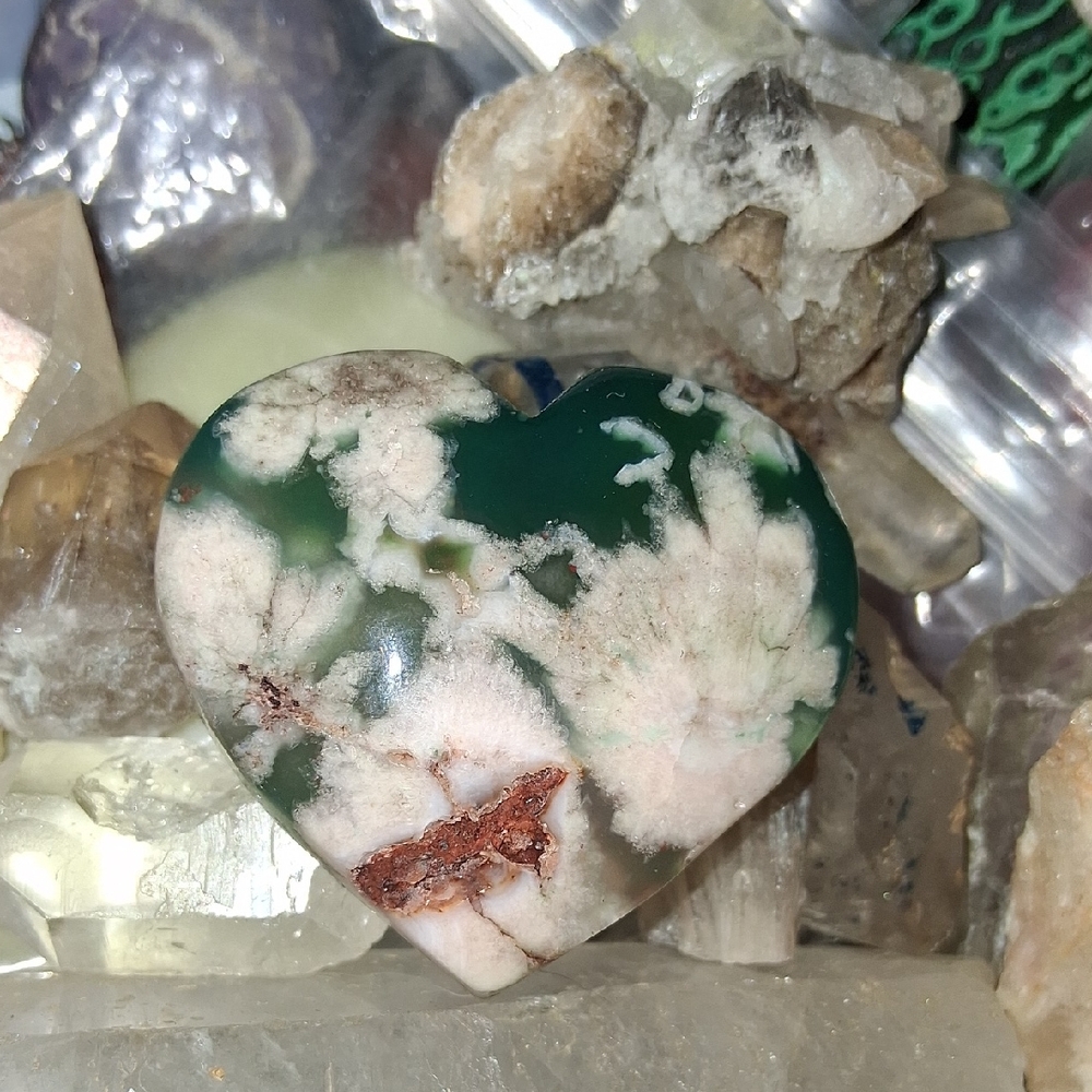 Heart-Shaped Green Flower Agate